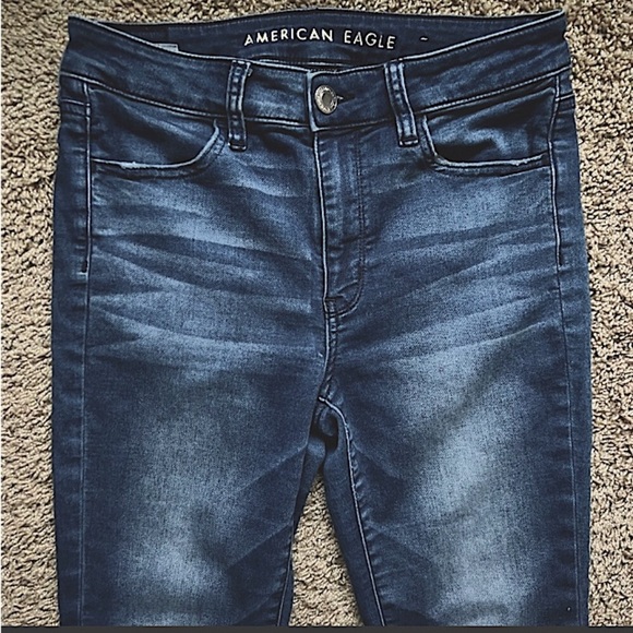 🔥EUC AMERICAN EAGLE 🦅 SUPER CUTE&COMFY&HIGH RISE LEGGING(SHORT)WELL FITTED!!!! - Picture 3 of 6